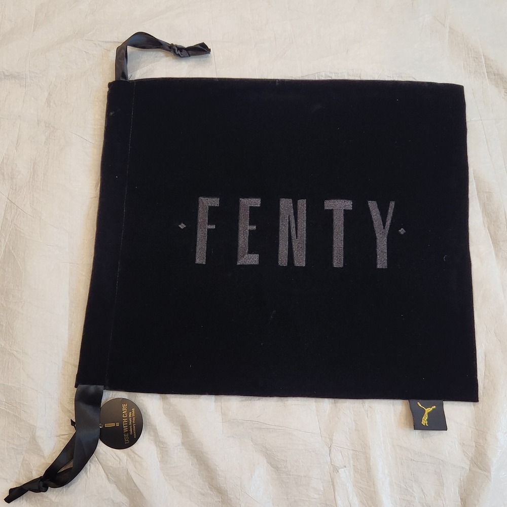 New Puma x Fenty by Rihanna Shoe Dust Travel Storage Bag Black Velvet Logo NWT
